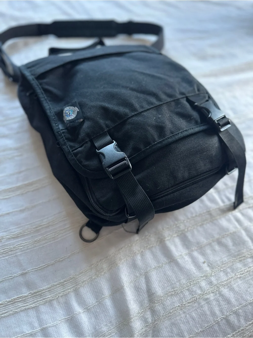 Vintage Eagle Creek 3-Way Convertible Backpack/Messenger Bag
